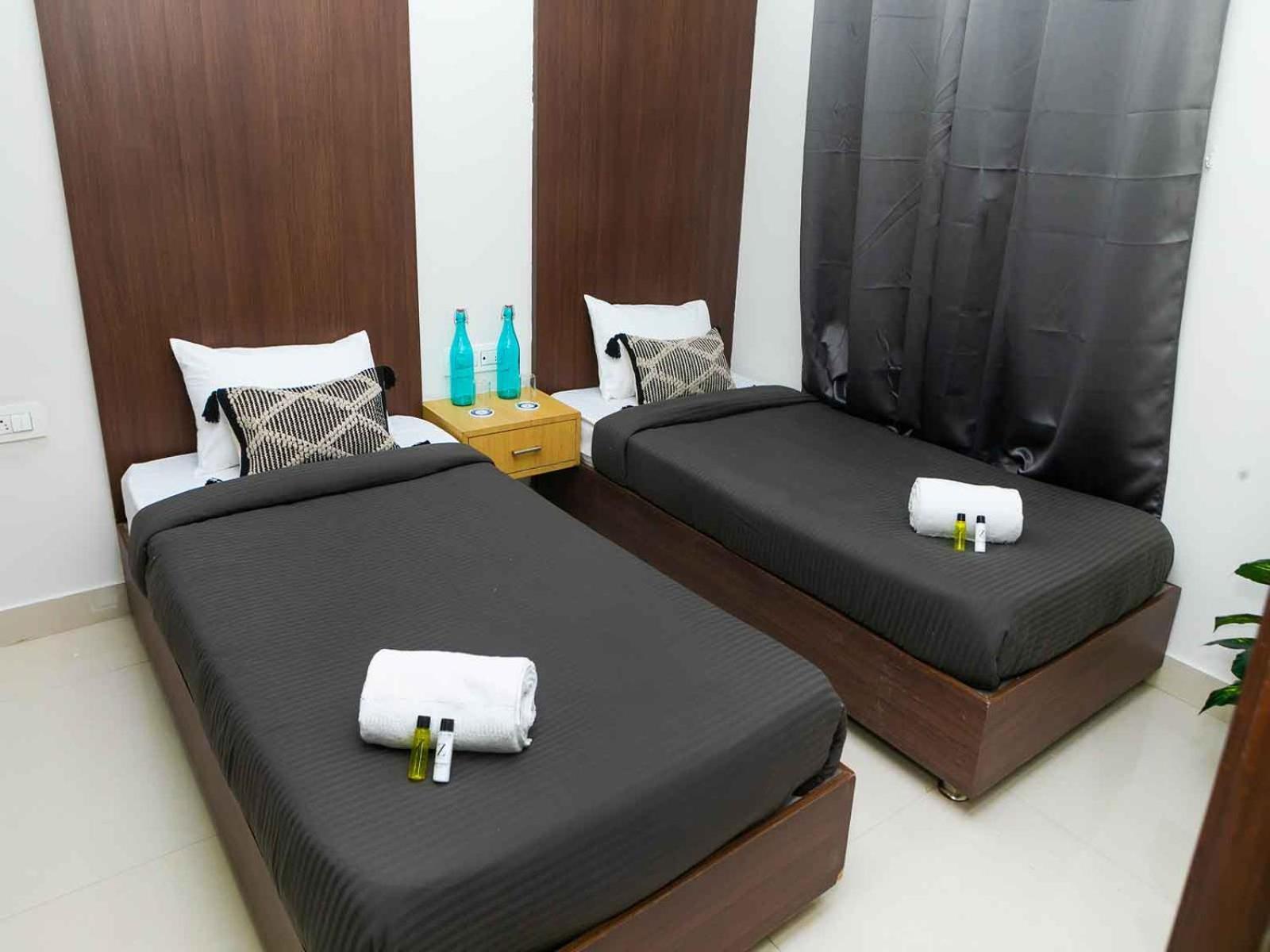 Z Express Enzyme Hotel บังกาลอร์ ภายนอก รูปภาพ